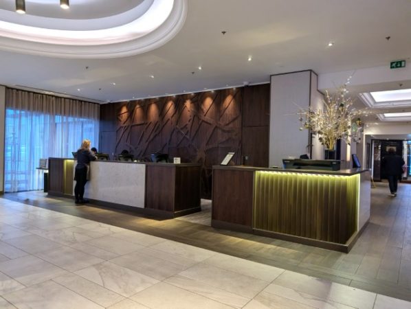 ロンドン マリオット ホテル リージェンツ パーク　フロント